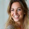 Portrait d’Inès Martin satisfaite du coaching déco